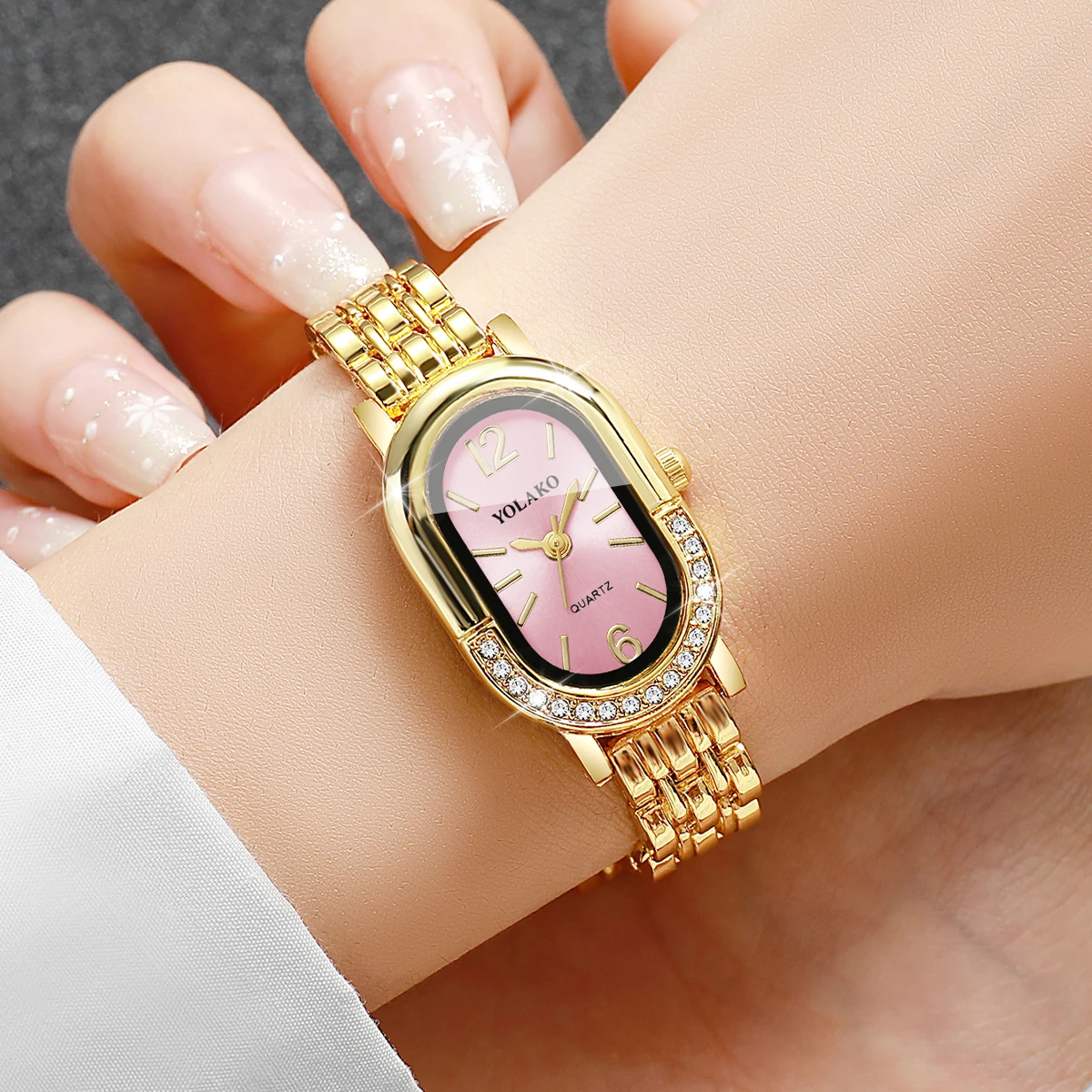 高級ラインストーン女性用クォーツ時計ファッションゴールデンブ - Luxury Watch Organizer のレビューと価格