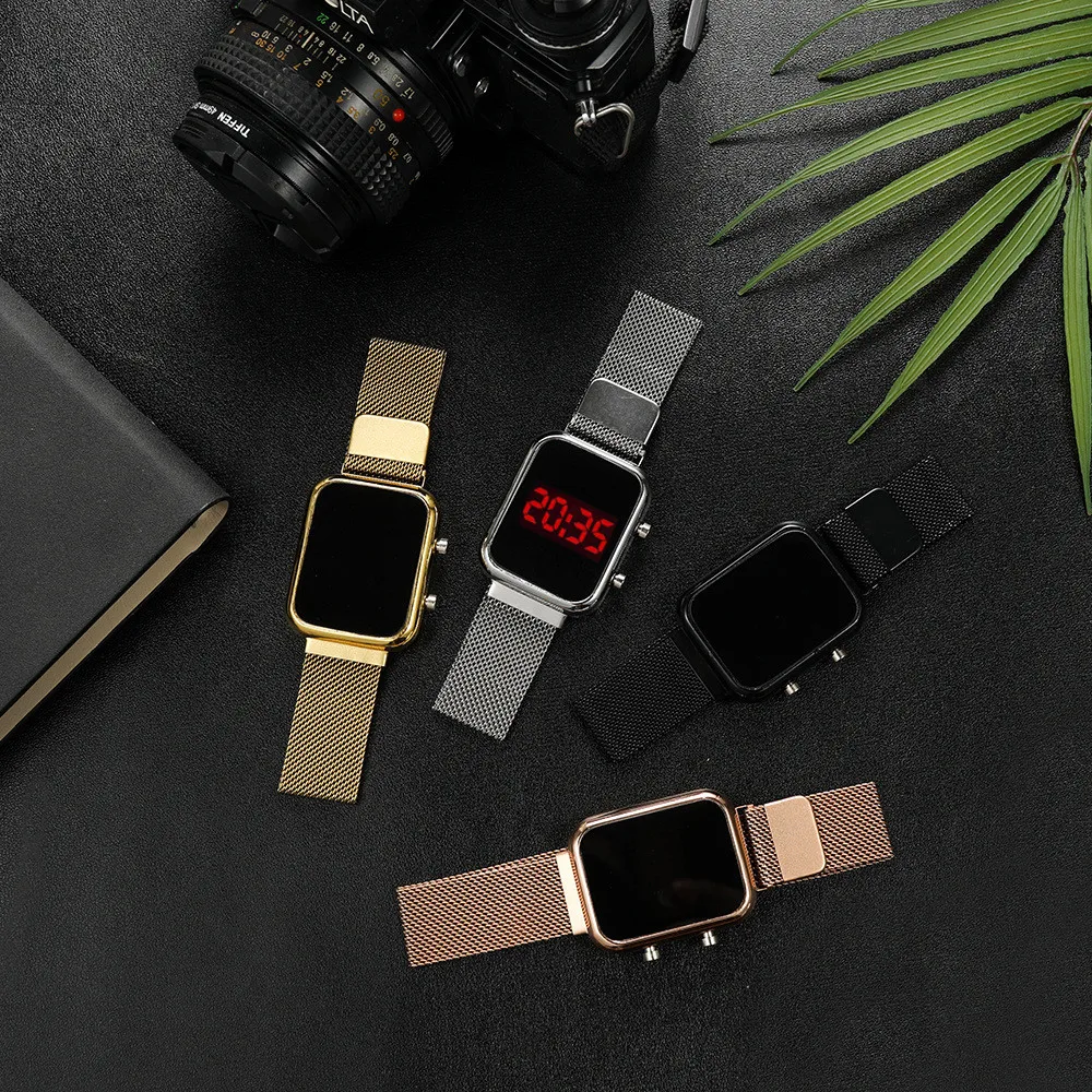ファッション磁気バックル長方形 LED デジタル腕時計男性女 - Luxury Watch Exchange のレビューと価格