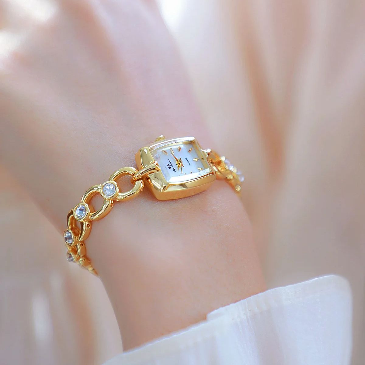 UTHAI 腕時計女性のためのライト高級ブランドダイヤモンド - Luxury Watch And Jewelry Brand のレビューと価格
