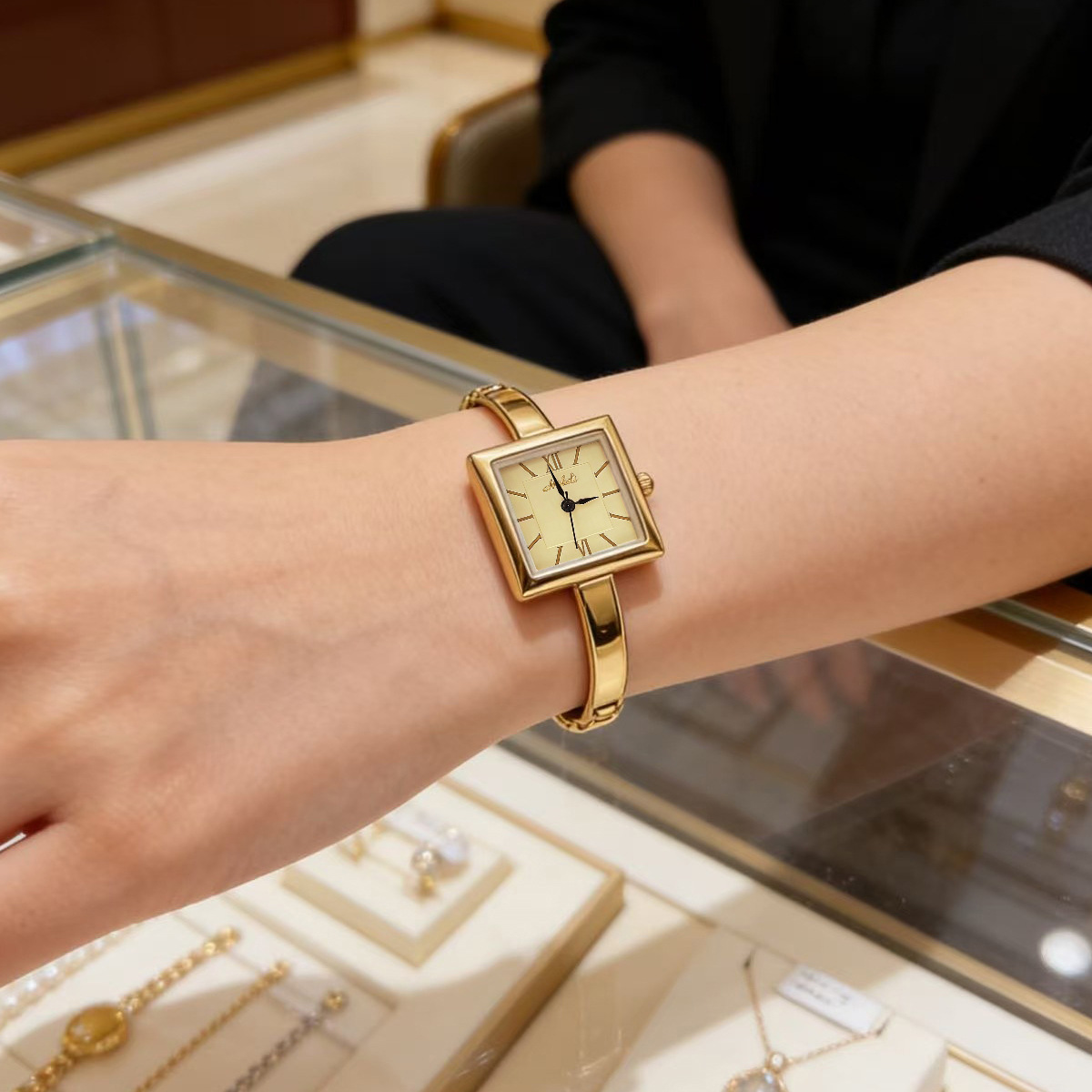 2026年高級ブランド高品質スクエアシンプル大型文字盤クォー - Luxury Watch And Jewelry Brand のレビューと価格