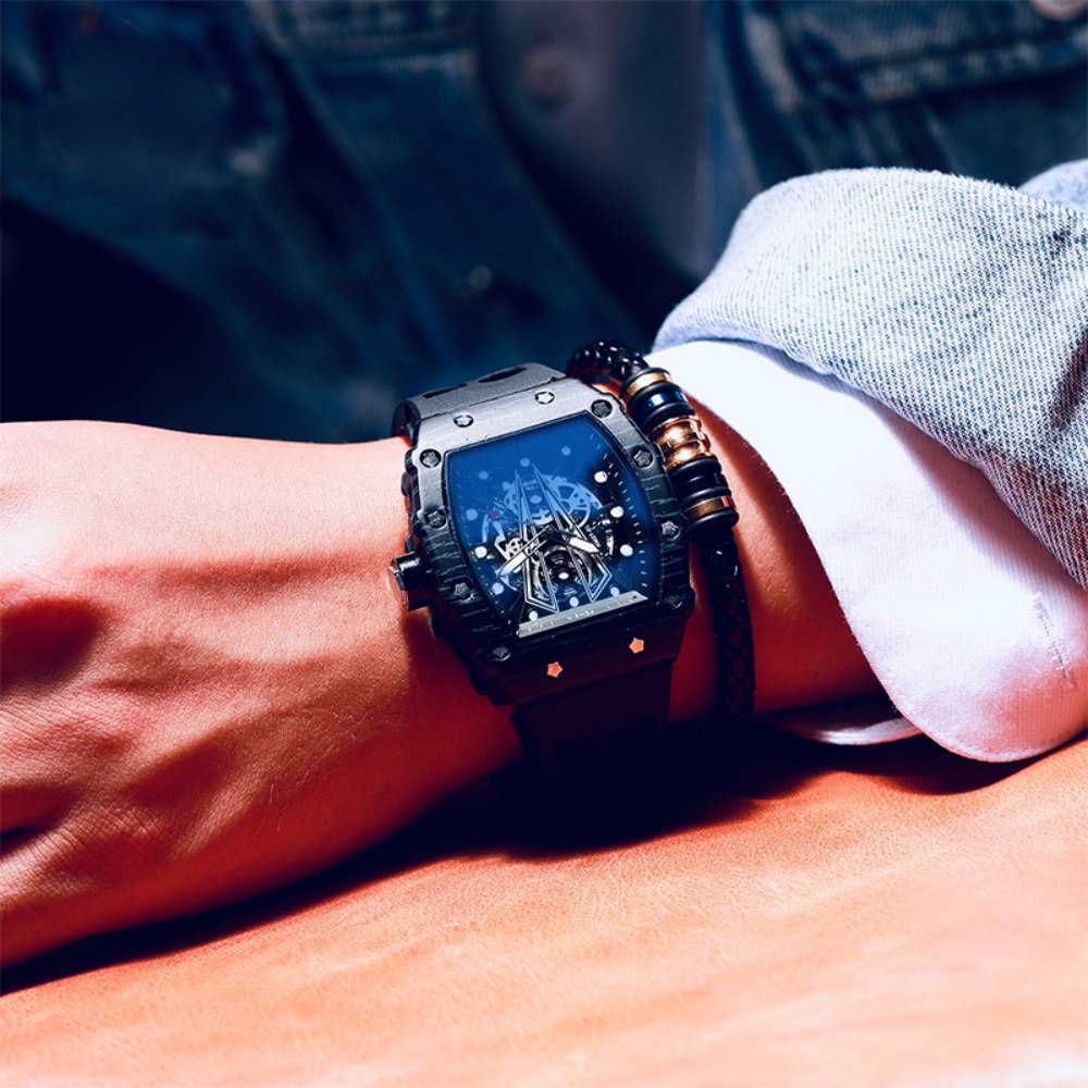 非常に人気のある機能的なメンズクォーツ腕時計で、ユニークな樽 - Luxury Watch Makes のレビューと価格